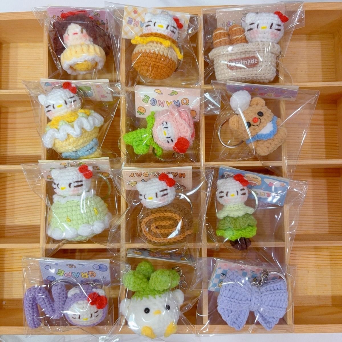12-Pack Handmade Crochet Charms – Cute Bag Accessories & Gift Ideas - 图片 4