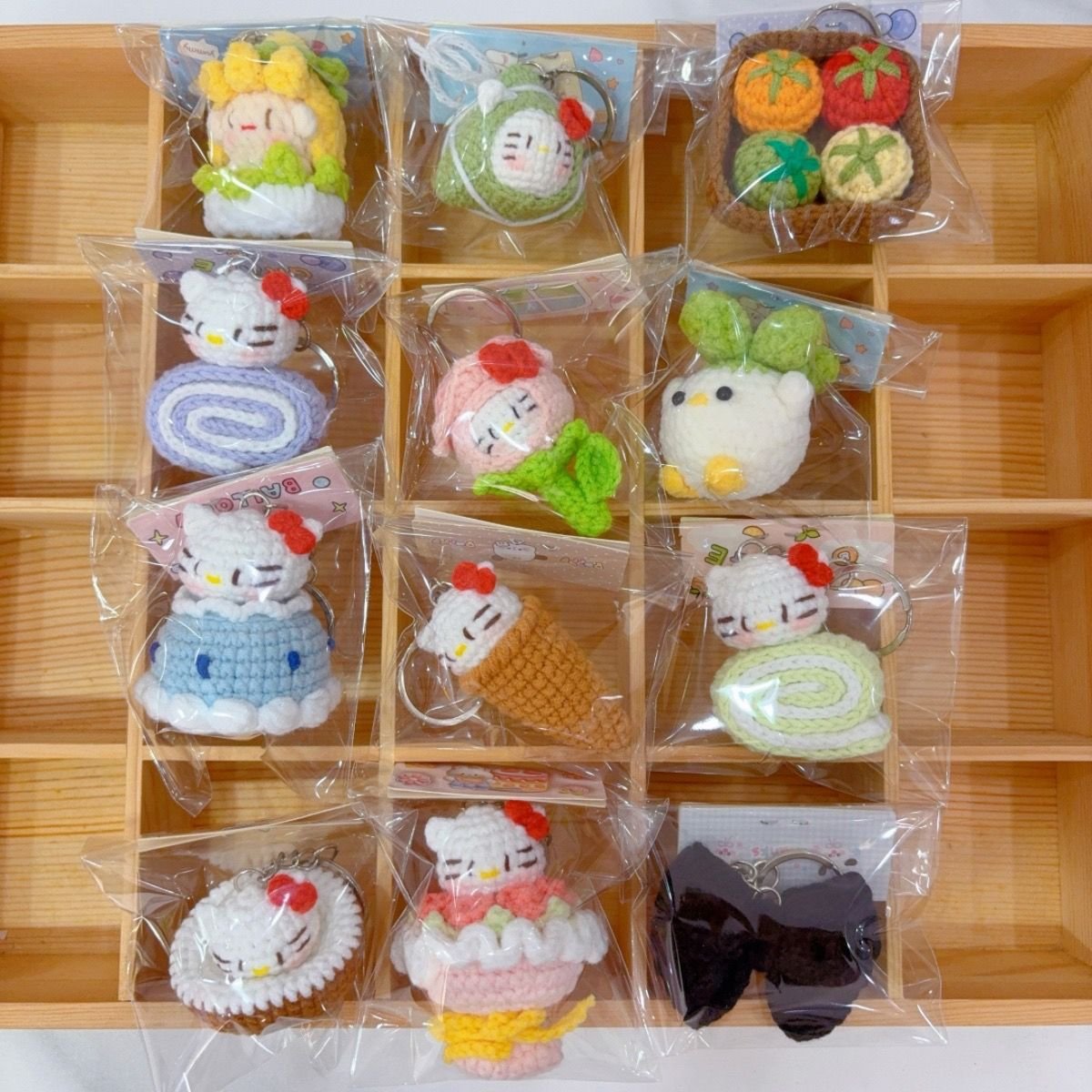 12-Pack Handmade Crochet Charms – Cute Bag Accessories & Gift Ideas - 图片 3
